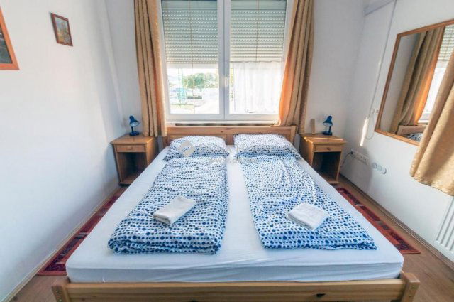 Eladó nyaraló, Fonyódon 512 M Ft, 11 szobás