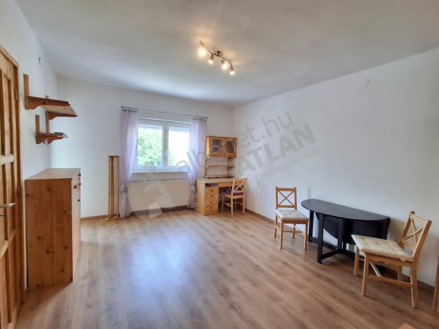 Kiadó téglalakás, albérlet, IV. kerületben, Aradi utcában