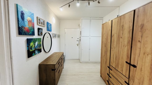 Eladó panellakás, Budapesten, III. kerületben 66.99 M Ft