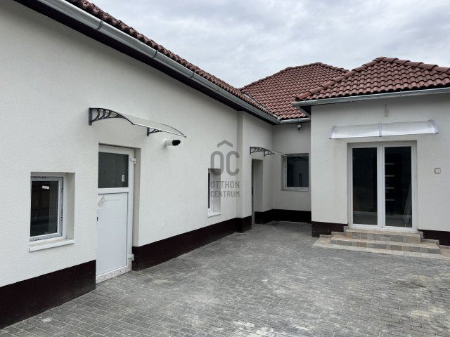 Eladó családi ház, Szolnokon 49 M Ft, 3 szobás