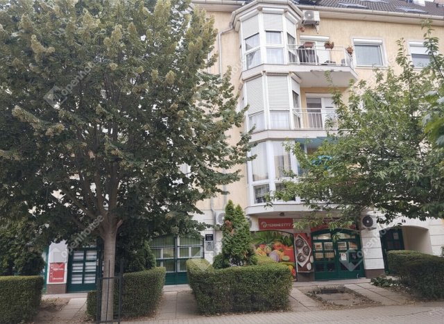 Eladó üzlethelyiség, Győrött 59 M Ft, 3 szobás