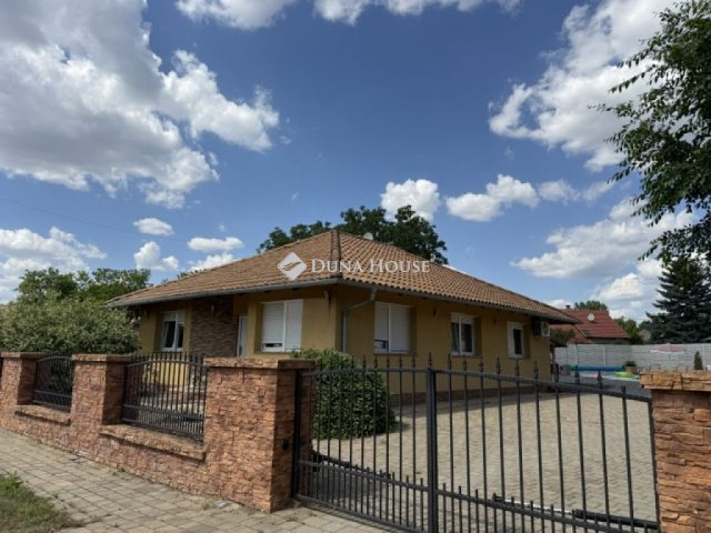 Eladó családi ház, Albertirsán, Sugár utcában 89.9 M Ft