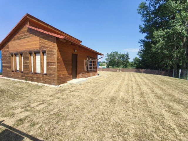 Eladó ipari ingatlan, Zalaegerszegen 47.9 M Ft