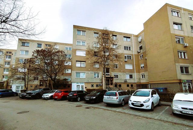 Eladó panellakás, Székesfehérvárott 45.9 M Ft, 2 szobás