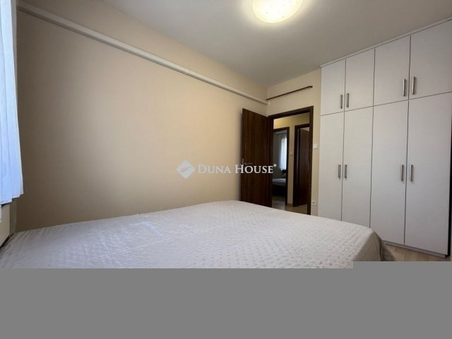 Eladó ikerház, Kecskeméten 104 M Ft, 4 szobás