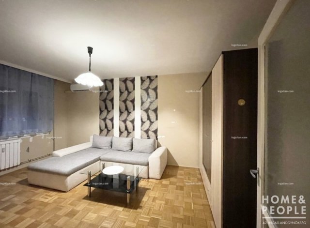 Eladó téglalakás, Szegeden 51.499 M Ft, 2 szobás