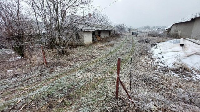Eladó családi ház, Gyomaendrődön 2.2 M Ft, 1+1 szobás