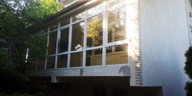 Eladó családi ház, Nagykovácsiban 165 M Ft, 5 szobás