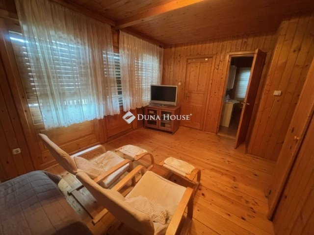 Eladó családi ház, Fonyódon 105 M Ft, 7 szobás