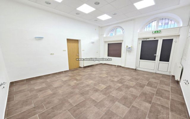 Eladó üzlethelyiség, Budapesten, IX. kerületben, Drégely utcában