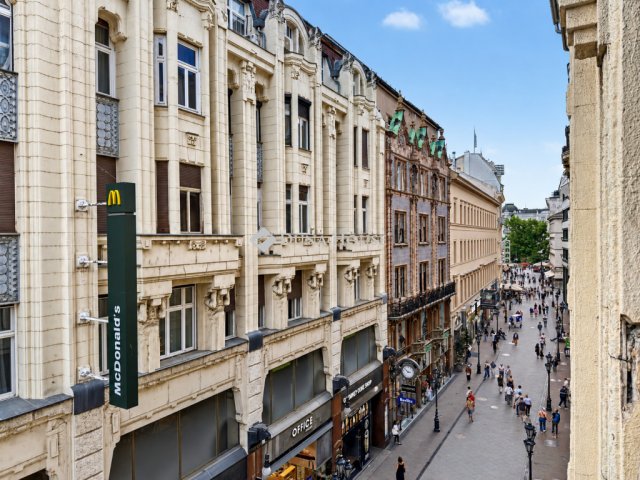 Eladó téglalakás, Budapesten, V. kerületben 219.9 M Ft, 2 szobás