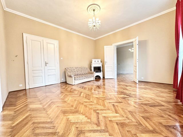 Eladó téglalakás, Szombathelyen, Szent László Király utcában
