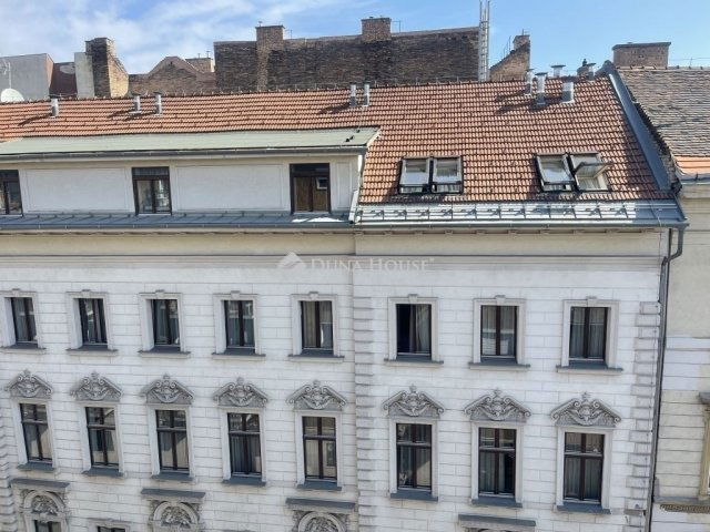 Eladó téglalakás, Budapesten, VIII. kerületben 82 M Ft, 2 szobás