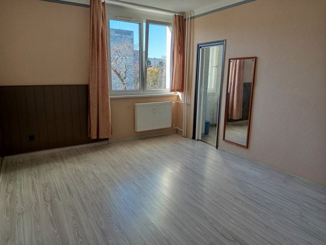 Eladó téglalakás, Budapesten, X. kerületben, Vörösdinka utcában