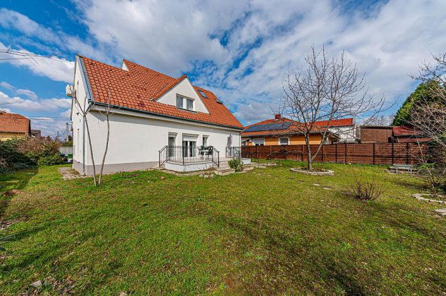 Eladó családi ház, Budapesten, X. kerületben 199.9 M Ft
