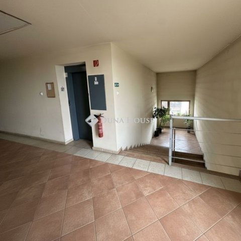 Eladó téglalakás, Budapesten, XVIII. kerületben 92.9 M Ft