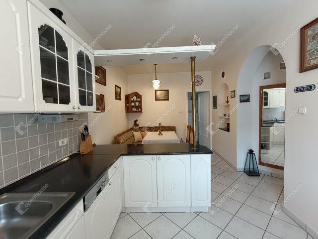 Eladó családi ház, Sopronban 119 M Ft, 7 szobás