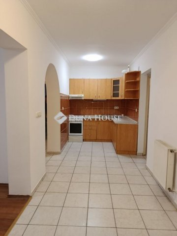Eladó téglalakás, Mosonmagyaróváron 53.5 M Ft, 3 szobás