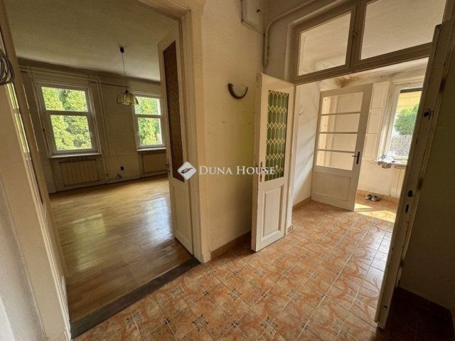 Eladó családi ház, Budapesten, XVIII. kerületben 80 M Ft