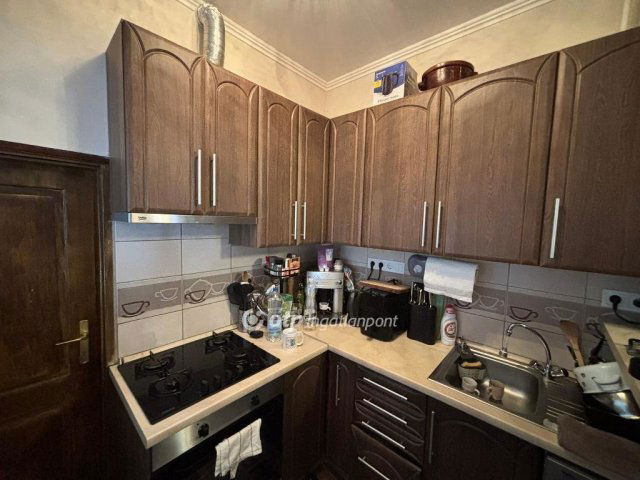 Eladó családi ház, Tégláson 75 M Ft, 2 szobás