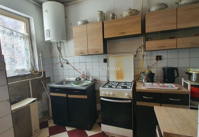 Eladó családi ház, Szombathelyen 29.9 M Ft, 2 szobás