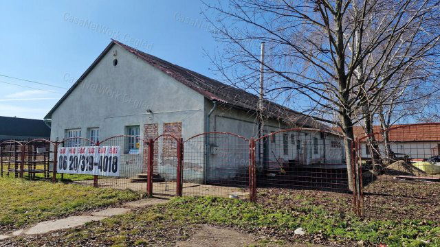 Eladó ipari ingatlan, Cegléden 99 M Ft, 5 szobás