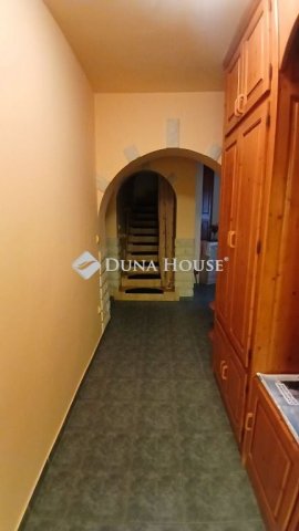 Eladó családi ház, Kaposváron 93 M Ft, 5 szobás