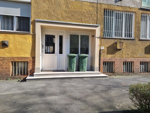 Eladó téglalakás, Budapesten, IV. kerületben, Reviczky utcában