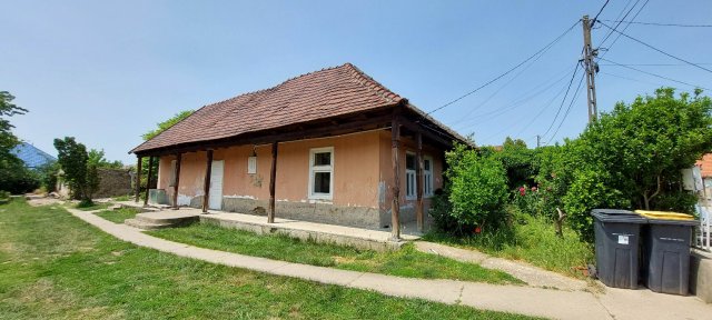 Eladó családi ház, Tiszaújvárosban 11.99 M Ft, 2 szobás