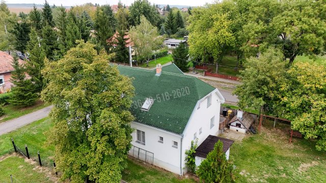 Eladó családi ház, Kétbodonyon 49.9 M Ft, 8 szobás