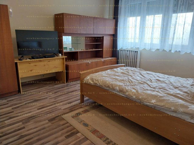 Kiadó panellakás, albérlet, Kecskeméten 125 E Ft / hó, 1 szobás