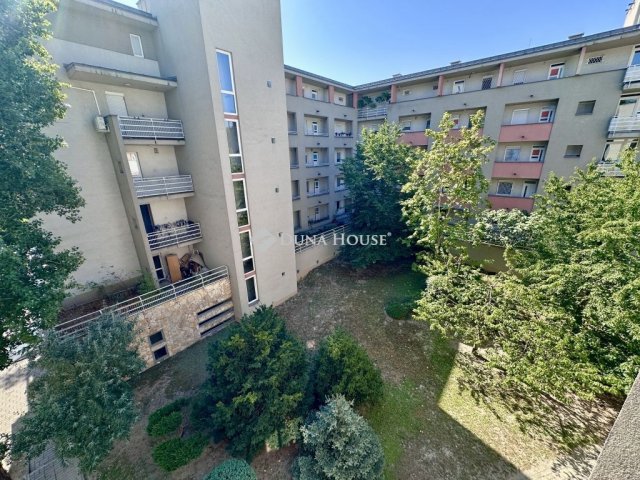 Eladó téglalakás, Budapesten, IV. kerületben 75 M Ft, 1 szobás