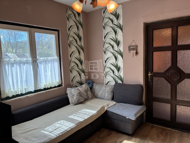 Eladó családi ház, Tófejen 18.5 M Ft, 2+1 szobás