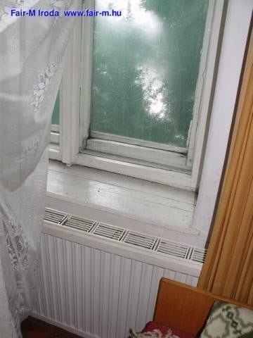 Eladó családi ház, Hódmezővásárhelyen 9.9 M Ft, 2 szobás