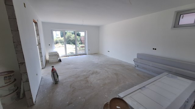 Eladó téglalakás, Gödöllőn 79.5 M Ft, 3 szobás