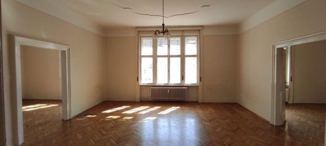 Kiadó iroda, Nyíregyházán 250 E Ft / hó, 4 szobás
