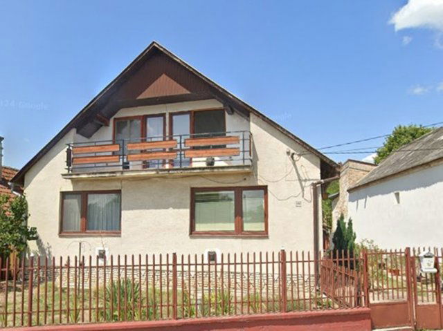Eladó családi ház, Székesfehérvárott 45 M Ft, 2+3 szobás