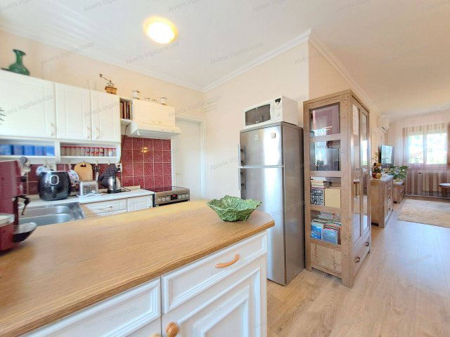 Eladó családi ház, Nyíregyházán 140 M Ft, 6 szobás