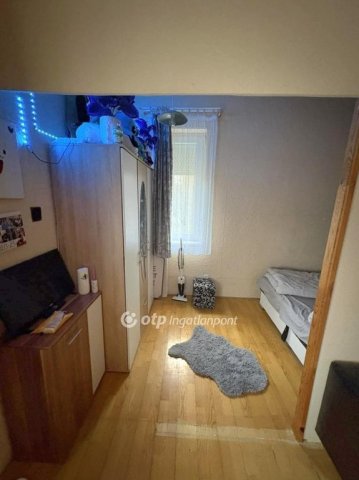 Eladó téglalakás, Aszódon 33 M Ft, 1 szobás