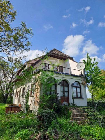 Eladó családi ház, Balatonkenesén 80 M Ft, 5 szobás