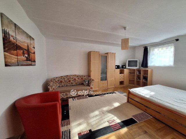 Eladó téglalakás, Budapesten, X. kerületben 42 M Ft, 1+1 szobás