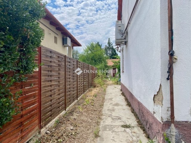 Eladó családi ház, Budapesten, XV. kerületben 96 M Ft