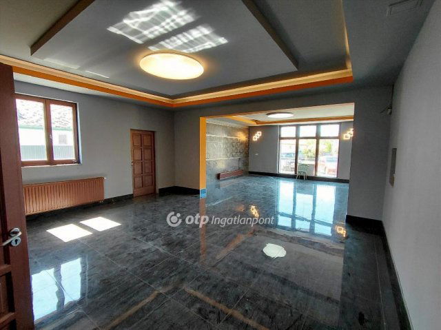 Eladó üzlethelyiség, Dányon 45 M Ft / költözzbe.hu