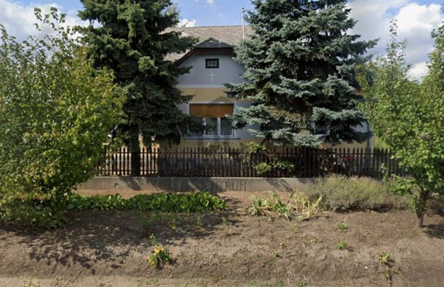 Eladó családi ház, Turán 43.9 M Ft, 4 szobás