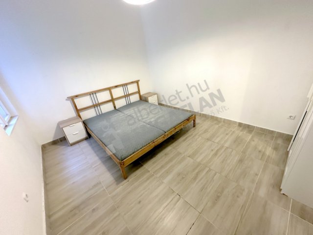 Kiadó téglalakás, albérlet, VI. kerületben, Paulay Ede utcában
