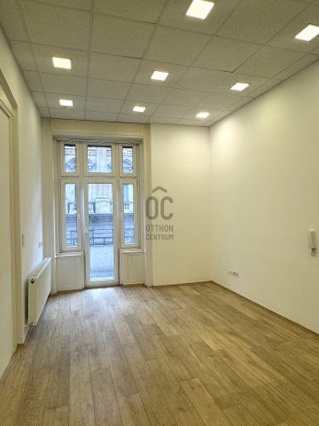 Eladó téglalakás, Budapesten, VI. kerületben 100.9 M Ft