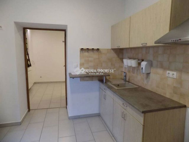 Eladó téglalakás, Szombathelyen, Gagarin úton 22.99 M Ft