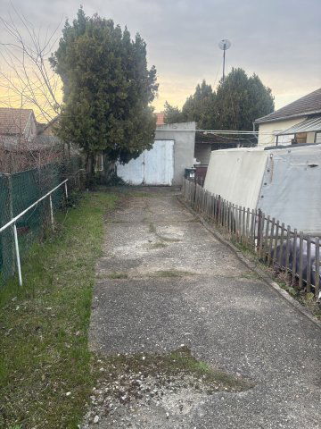 Eladó családi ház, Dunaharasztin 42.8 M Ft, 2 szobás