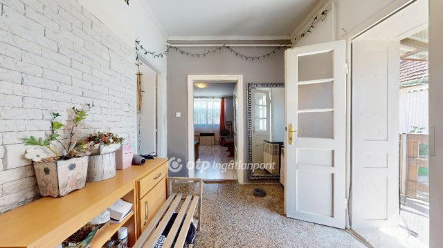 Eladó családi ház, Mezőkövesden 29.9 M Ft, 1 szobás