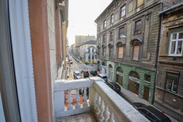 Eladó téglalakás, Budapesten, VI. kerületben 129.9 M Ft